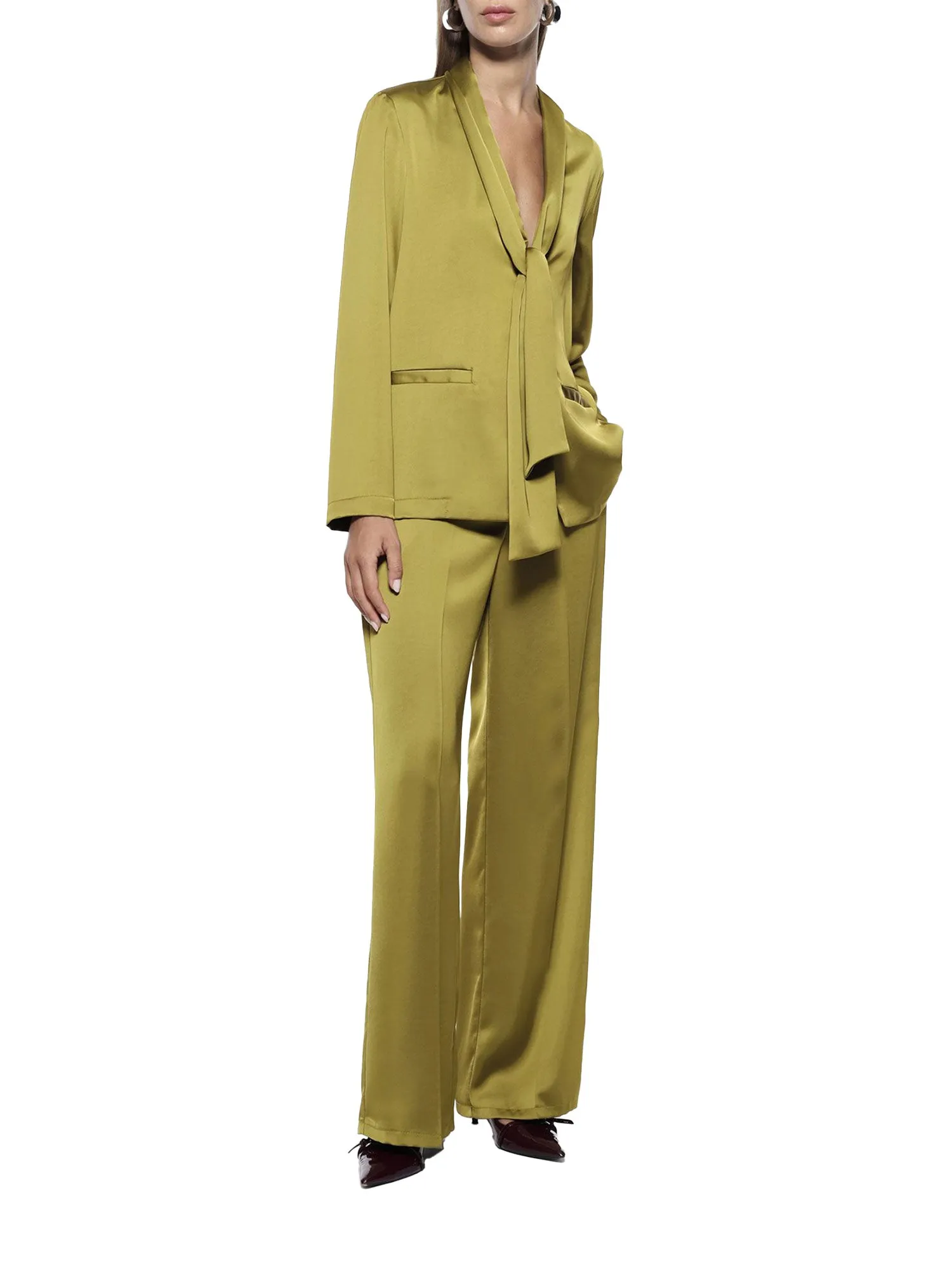 Blazer con sciarpa decorativa olio