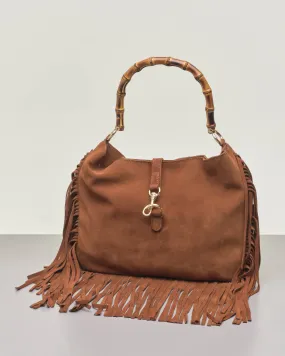Borsa a spalla in suede color cuoio con frange al fondo e manico in bamboo