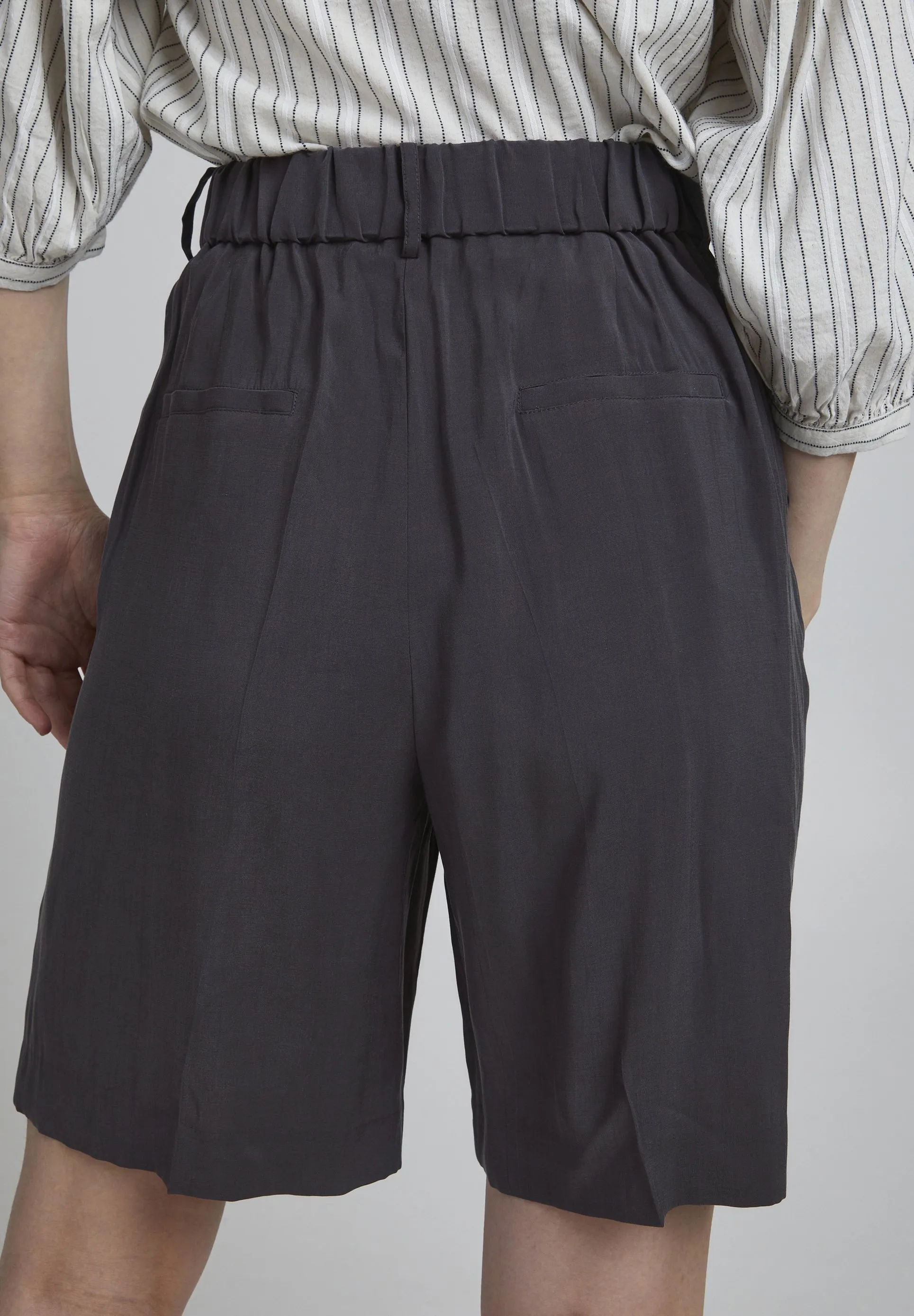 IHGRETHA SHO - Shorts
