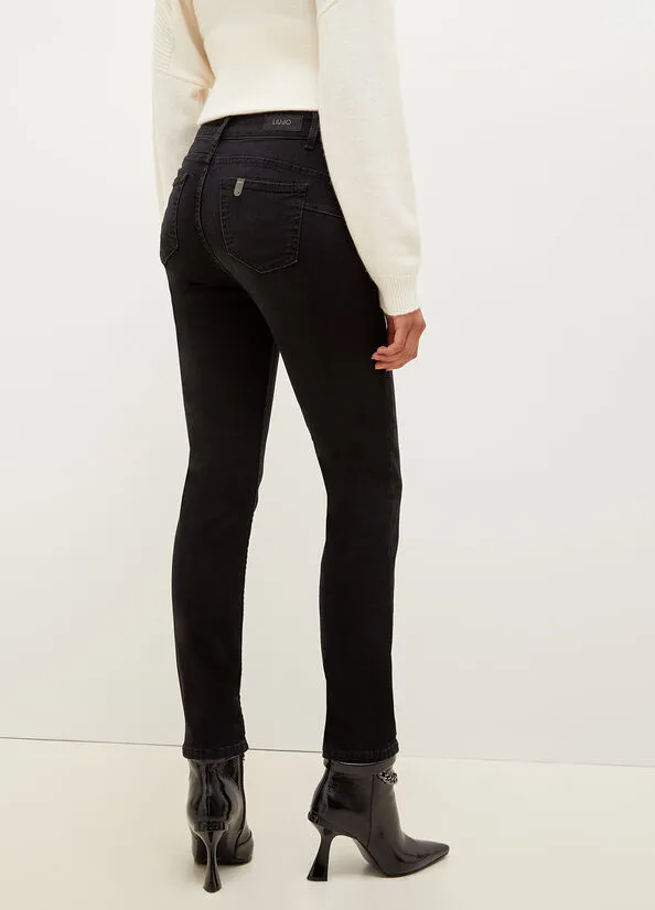 Jeans da donna di colore nero
